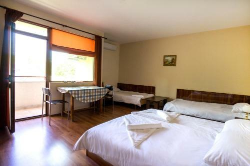 Hostal Guest House Yuventa