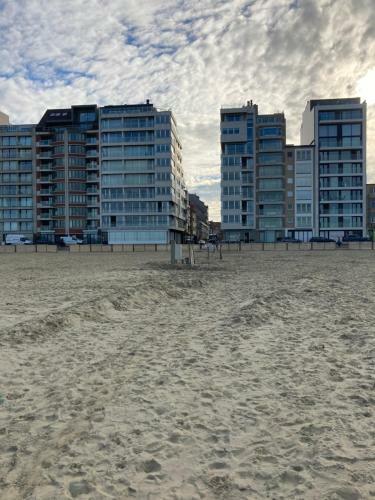 Apartamento Appartement Met Zicht Op Zee