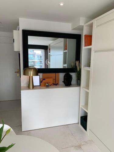 Apartamento Luxe Studio/suite Met Zeezicht En Volle Zon