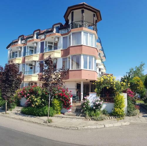 Hostal Sunny Island Obzor