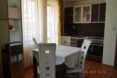 Hostal Guesthouse Opal