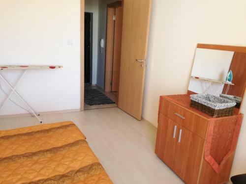 Krasi Apartments In Perla Complex