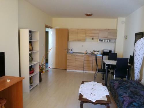 Krasi Apartments In Perla Complex