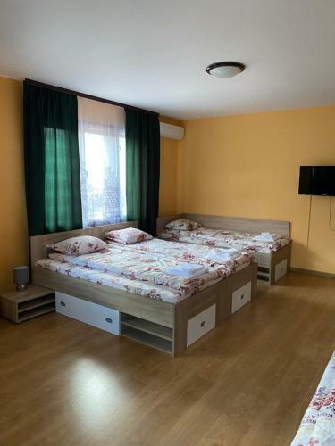 Hostal Vesi's Rooms