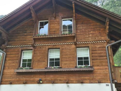 Guesthouse Gemmi Lodge