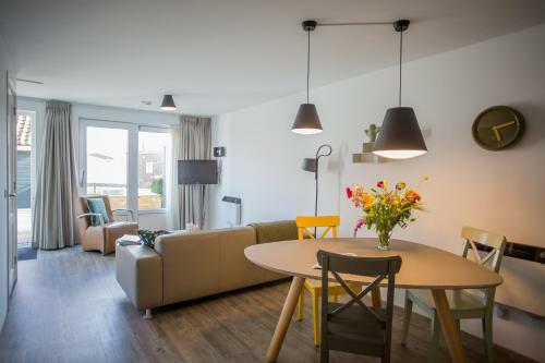 Aparthotel Terschelling Hotel Tjermel�n