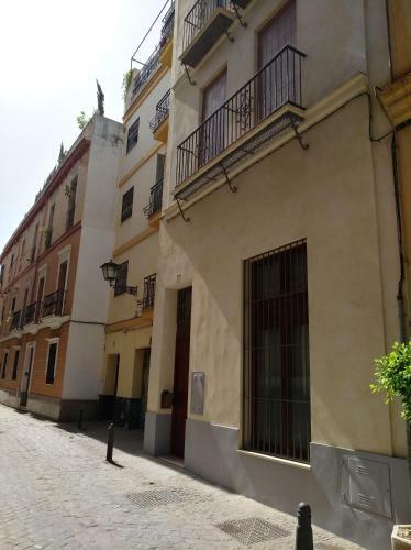 Apartamento Rentalsevilla Espacioso D�plex En La Puerta Real
