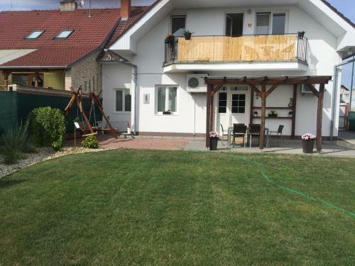 Apartm�n U Zahr�dky