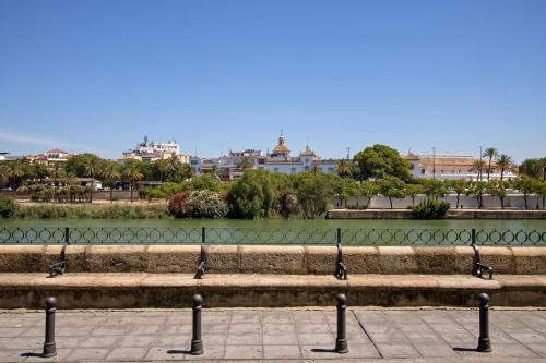 Apartamento Rodrigo de Triana Courtyard By Valcambre