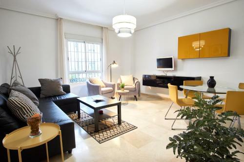 Apartamento San Jacinto Triana Deluxe By Valcambre