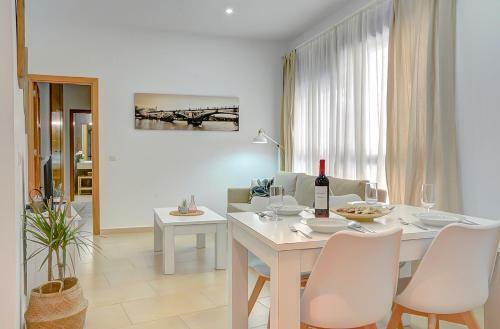 Deluxe Apartment San Julian With Parking