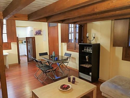 Feria Palace Apartment