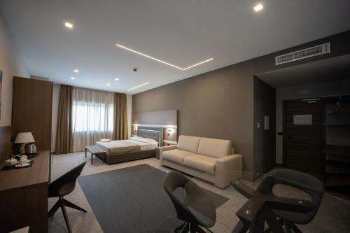 Building Hotel
