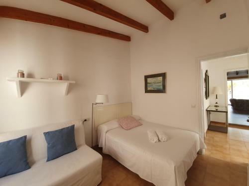 Facing The Sea In Puerto de S�ller - Sa Paleta