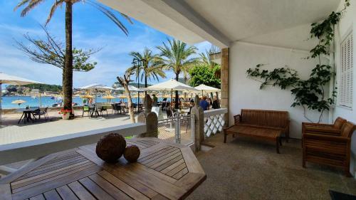 Facing The Sea In Puerto de S�ller - Sa Paleta
