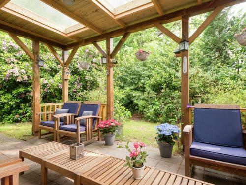 Furnished Holiday Home In Overijssel By The Forest