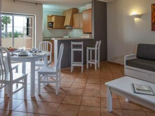 Aparthotel Vitor's Plaza