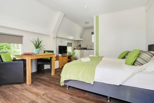 Bed & Breakfast Rheezerstee