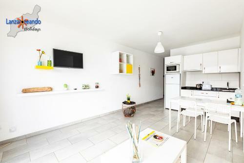 Apartamento Malu Beach Apt W/pool On Las Cucharas Beach Ct