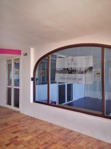 Comfortable Cleo Apartment With Large Terrace