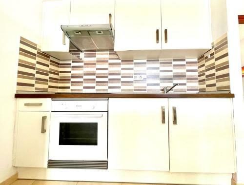 Nice Apartment, Wifi, Pool View Near Los Charcos Beach