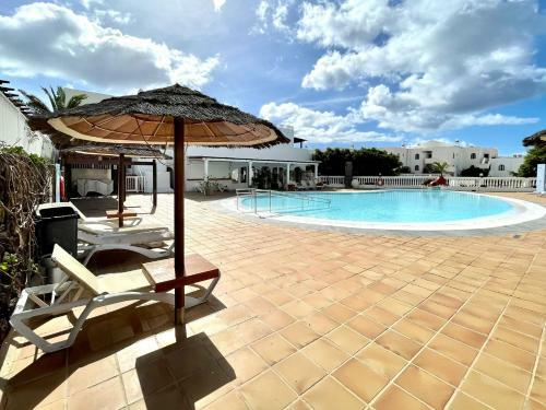 Nice Apartment, Wifi, Pool View Near Los Charcos Beach