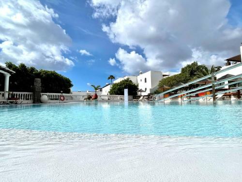 Nice Apartment, Wifi, Pool View Near Los Charcos Beach
