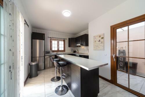 Tilley. Private Villa