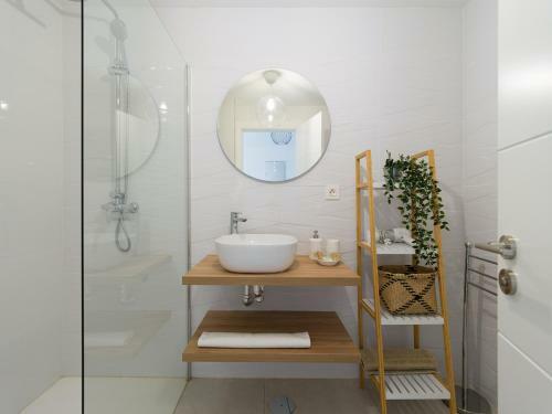 Moderno Apartamento Con Piscina En Costa Teguise