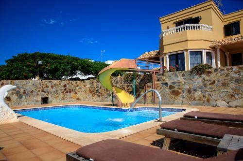 Villa Las Cuevas