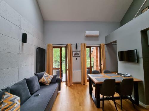 Apartament Z Antresol?