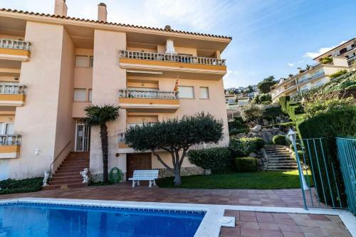 Fener de Dalt 88 Moderno Apartamento Con Terraza Y Barbacoa