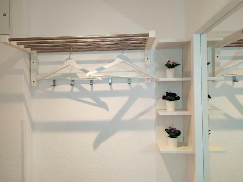Helles Apartment Mit Balkon Am Gro�en Garten Nahe Stadtzentrum