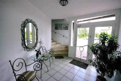 Bed & Breakfast Rezydencja Nad Jeziorem ?ebsko