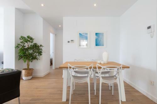 Terraza Del Mar: Apartamento Con Terraza Y Piscina