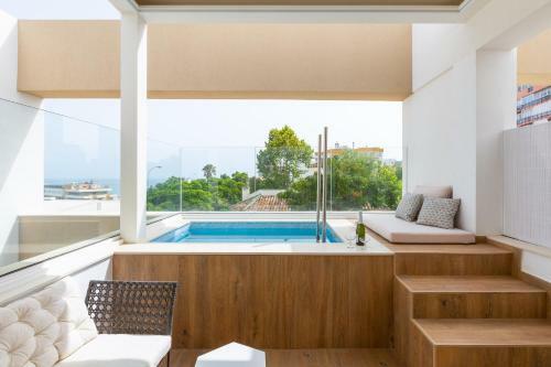 Terraza Del Mar: Apartamento Con Terraza Y Piscina