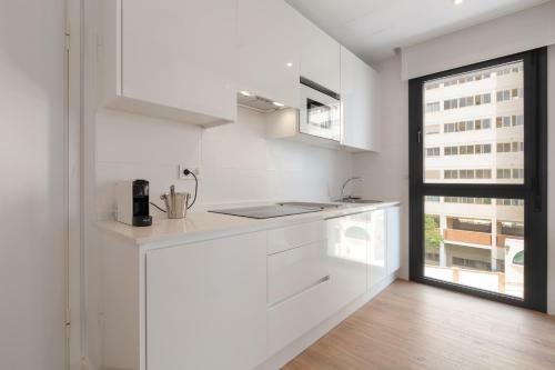 Terraza Del Mar: Apartamento Con Terraza Y Piscina