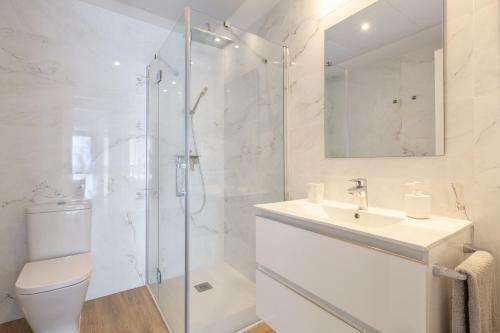 Terraza Del Mar: Apartamento Con Terraza Y Piscina
