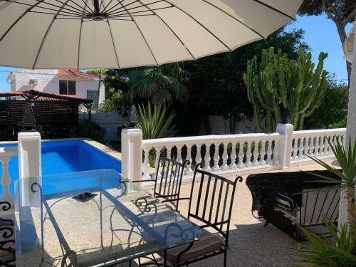 Villa Casa Blanca