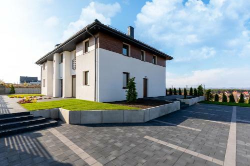 Amare Apartments A2