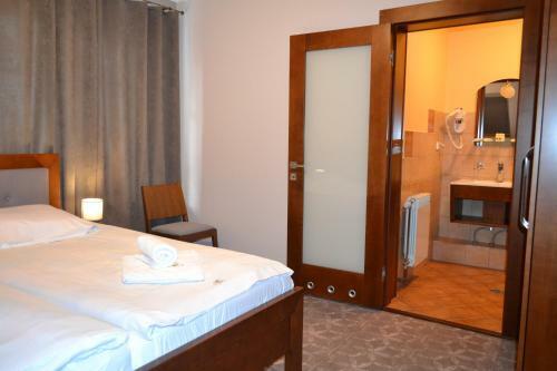 Hotel Lokis