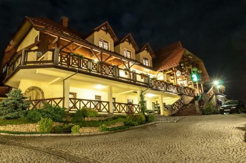 Hotel Lokis