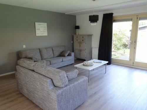 Holiday Home Villapark De Oesterbaaii