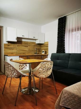 Hostal Apartamenty Amber