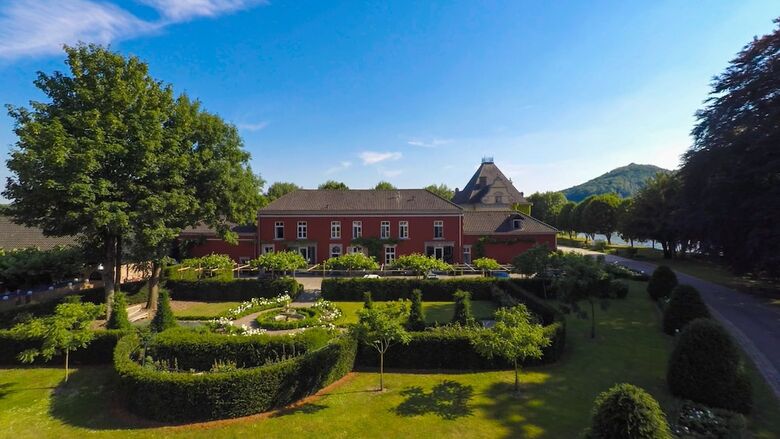 Hotel Hoogenweerth Suites