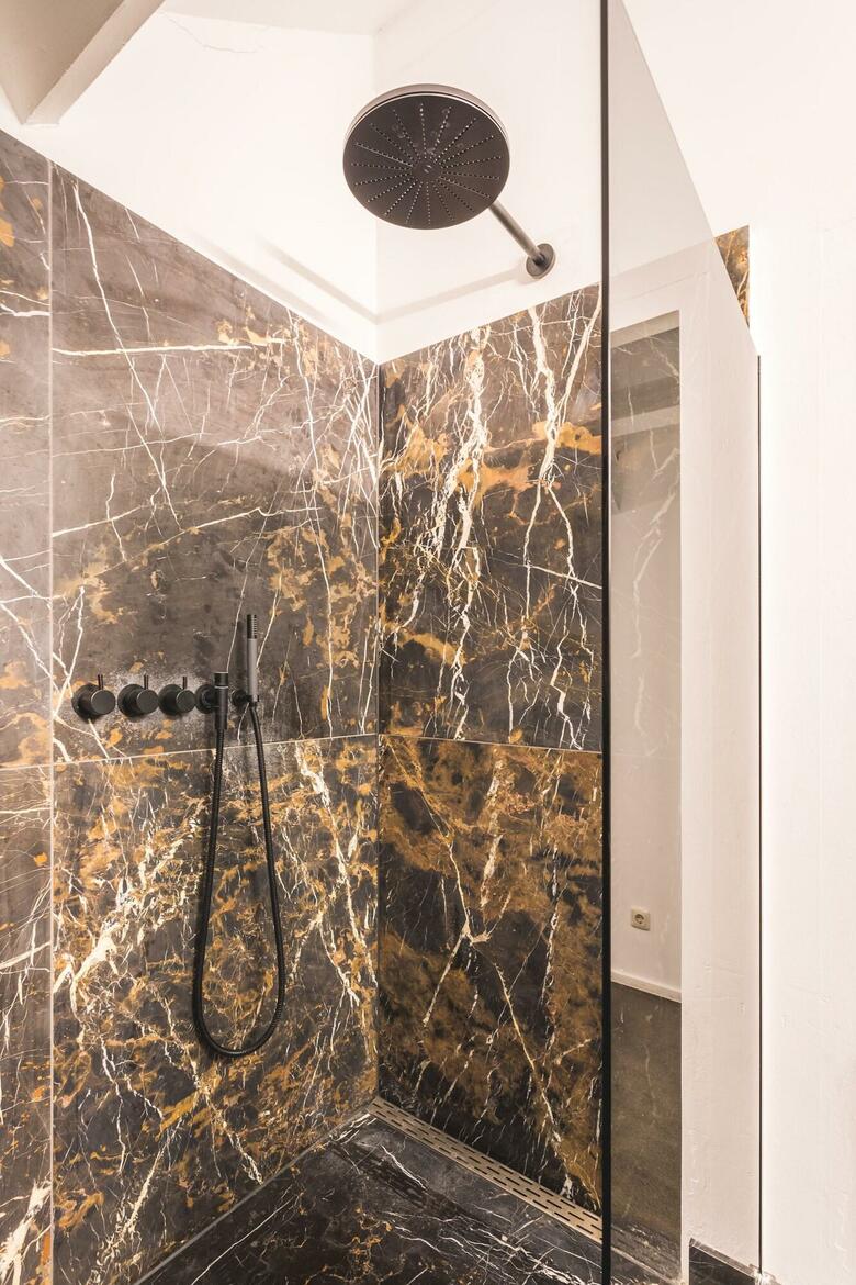 Hotel Hoogenweerth Suites