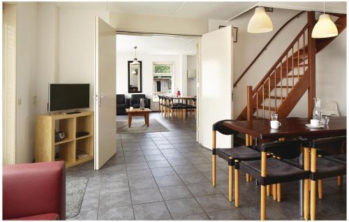 Holiday Home Hippolytushoef