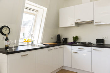 Short Stay Central Station Apartments
