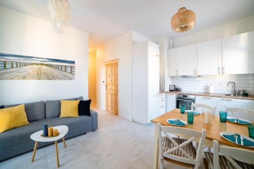 Apartament 28