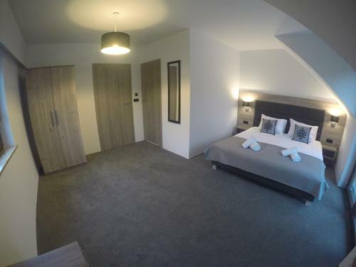 Hostal Silver Residence